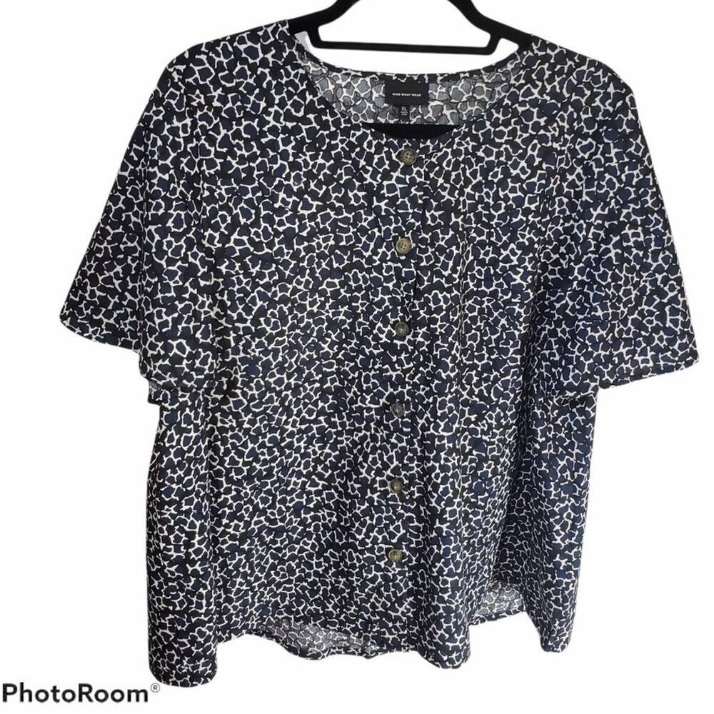 Who What Wear | Blue, Button Down, Giraffe Print Shirt | Size XL